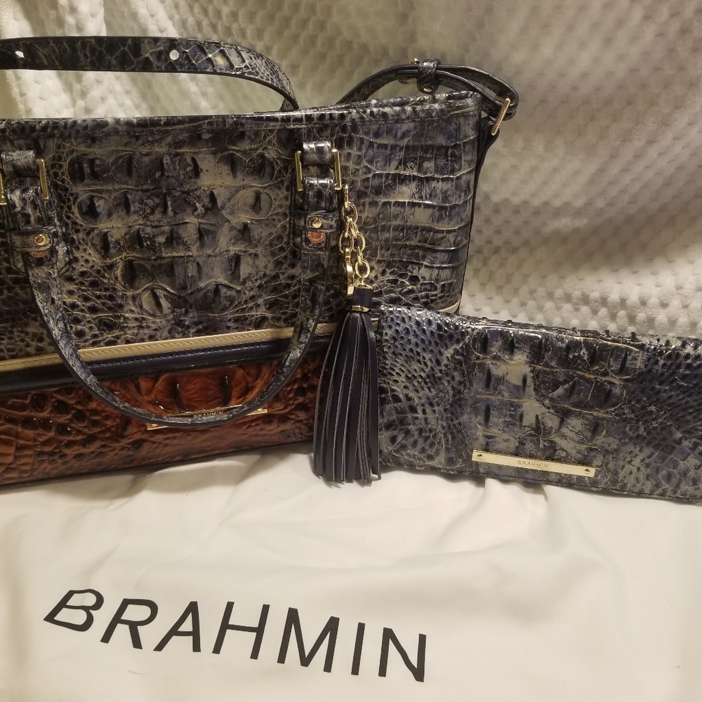 Bundling. Purse and wallet
